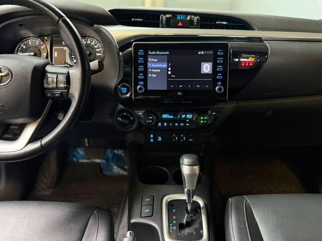 Hilux CD SRX 4x4 2.8 TDI 16V Diesel Aut. — foto 13