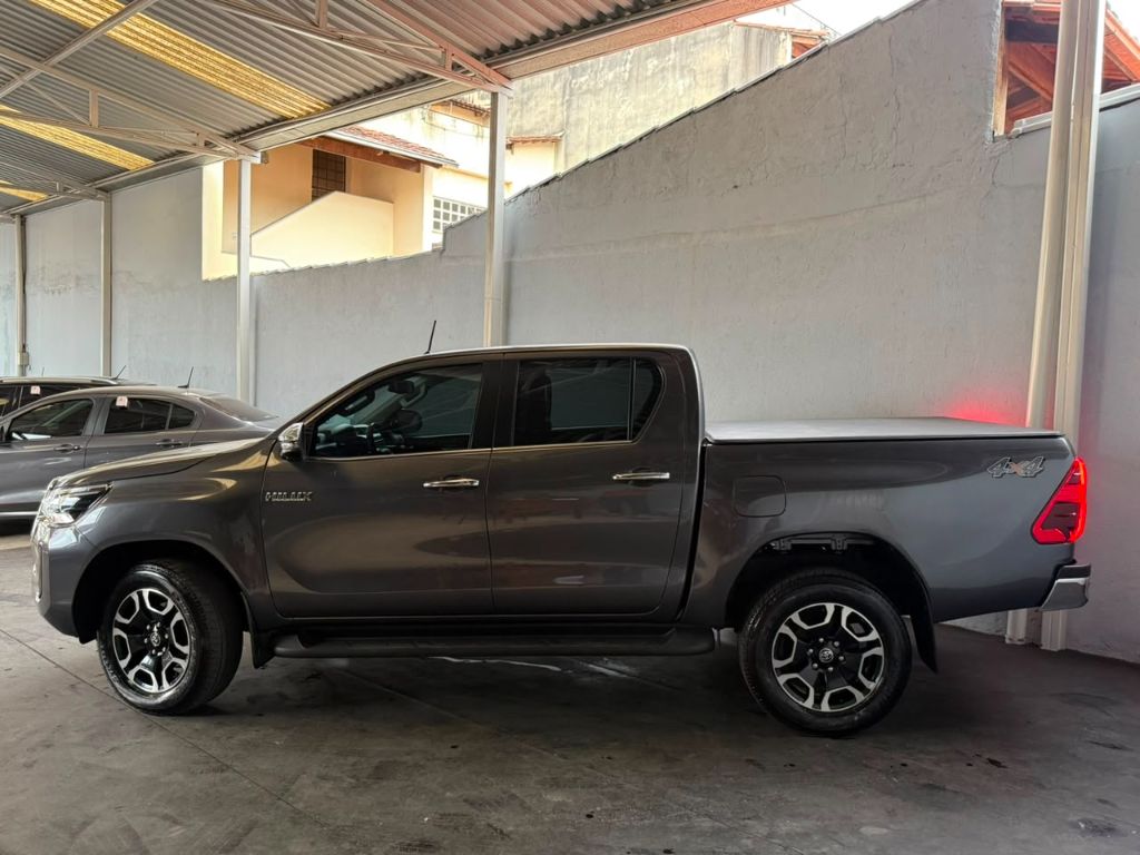 Hilux CD SRX 4x4 2.8 TDI 16V Diesel Aut. — foto 5