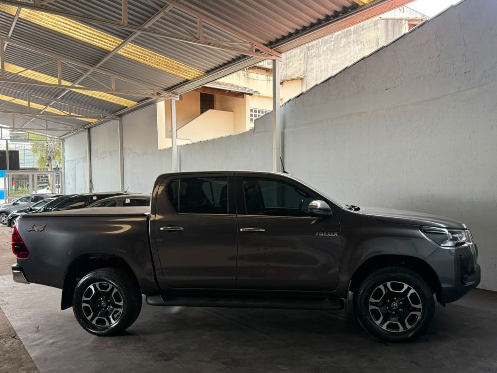 Hilux CD SRX 4x4 2.8 TDI 16V Diesel Aut. — foto 8