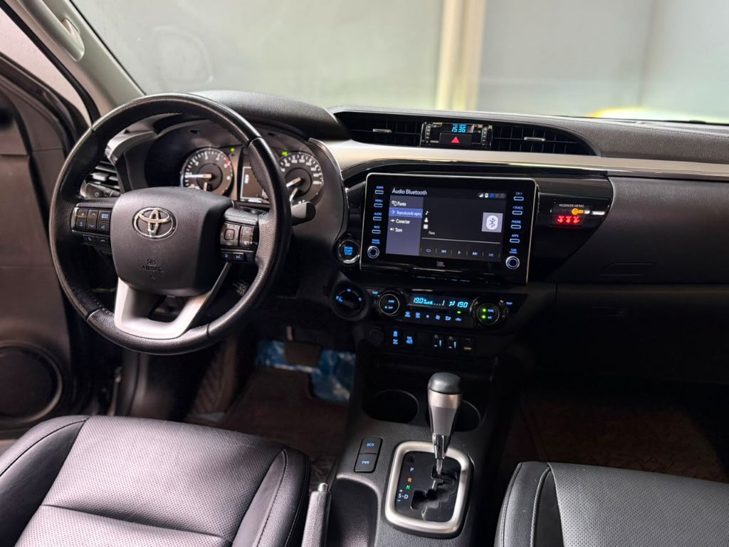 Hilux CD SRX 4x4 2.8 TDI 16V Diesel Aut. — foto 2