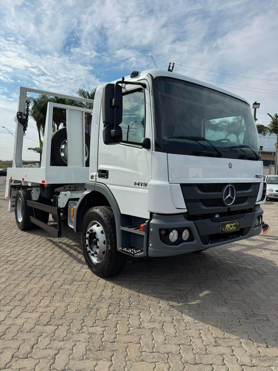 Mb Atego 1419 Poliguindaste Simples  — foto 3