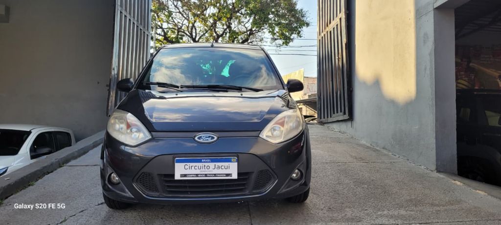 Fiesta 1.6 Flex 4 portas completo — foto 2