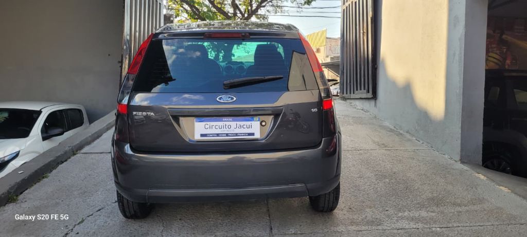 Fiesta 1.6 Flex 4 portas completo — foto 5