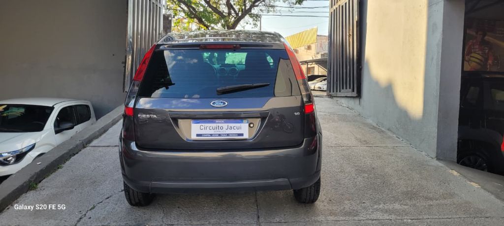 Fiesta 1.6 Flex 4 portas completo — foto 13