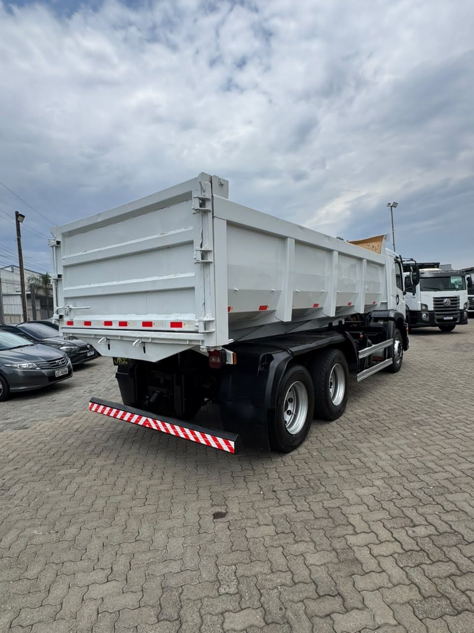 VW 24-260 - CAÇAMBA  — foto 8