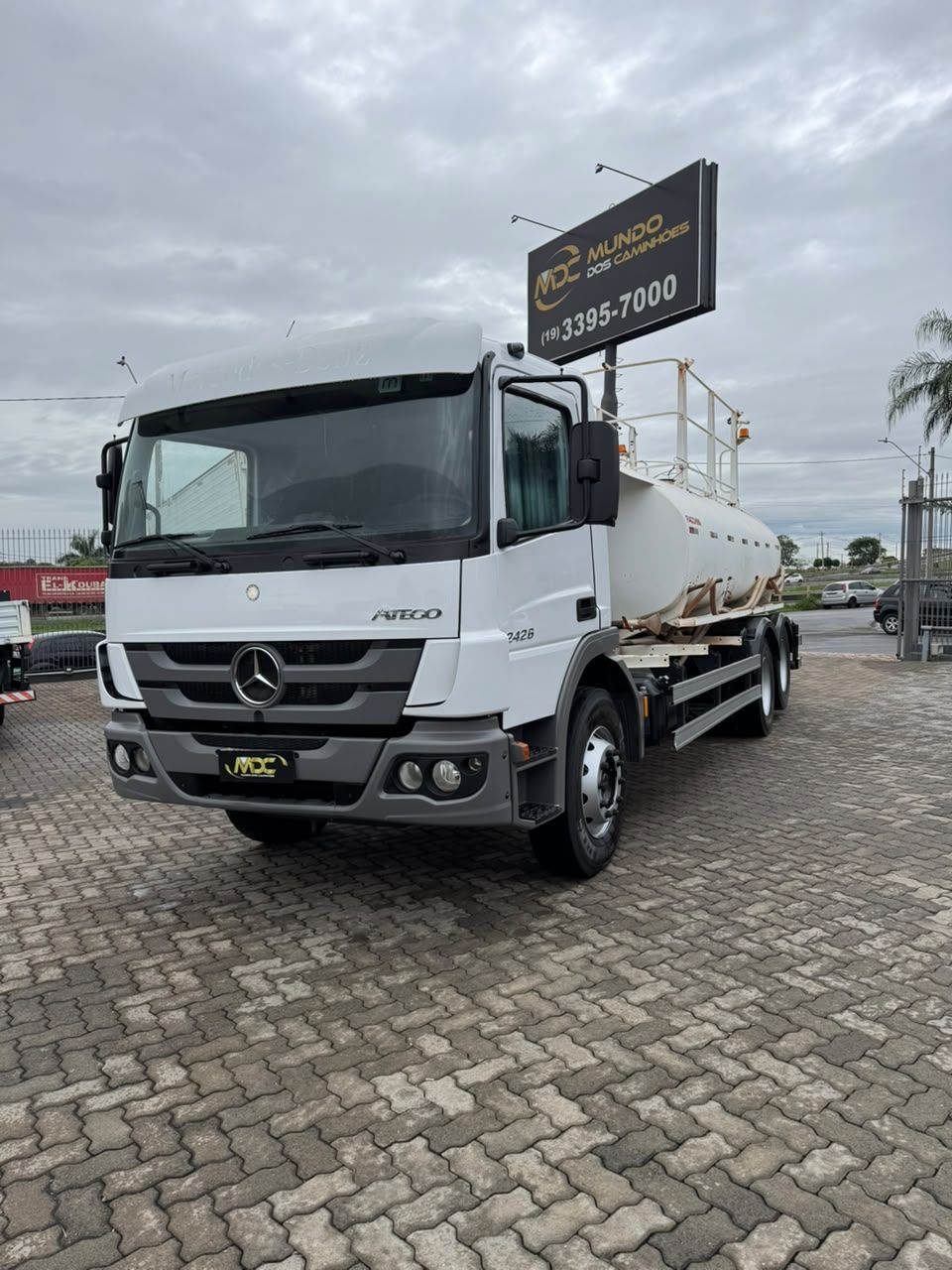 MB ATEGO 2426 - TANQUE PIPA 12.000 LTS — foto 1