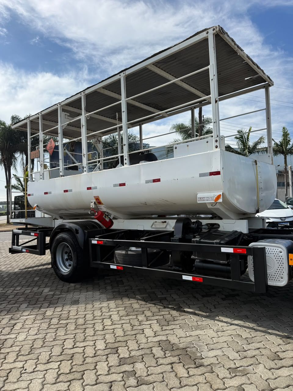 MB ATEGO 1719 4X2 2020 - COMBOIO TANQUE ABASTECEDOR — foto 7