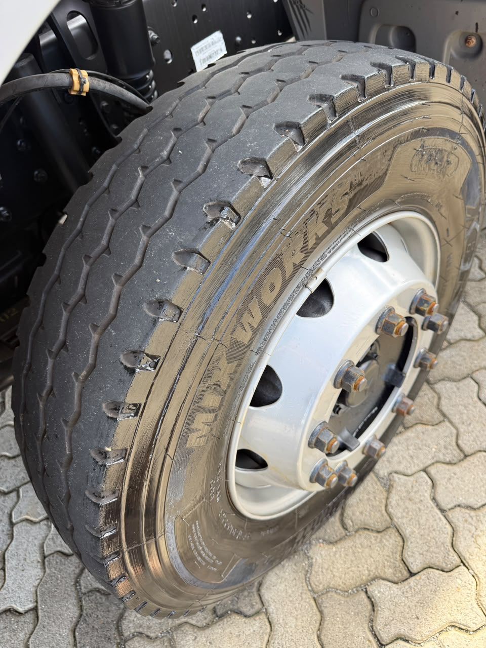 MB ATEGO 1719 4X2 2020 - COMBOIO TANQUE ABASTECEDOR — foto 17