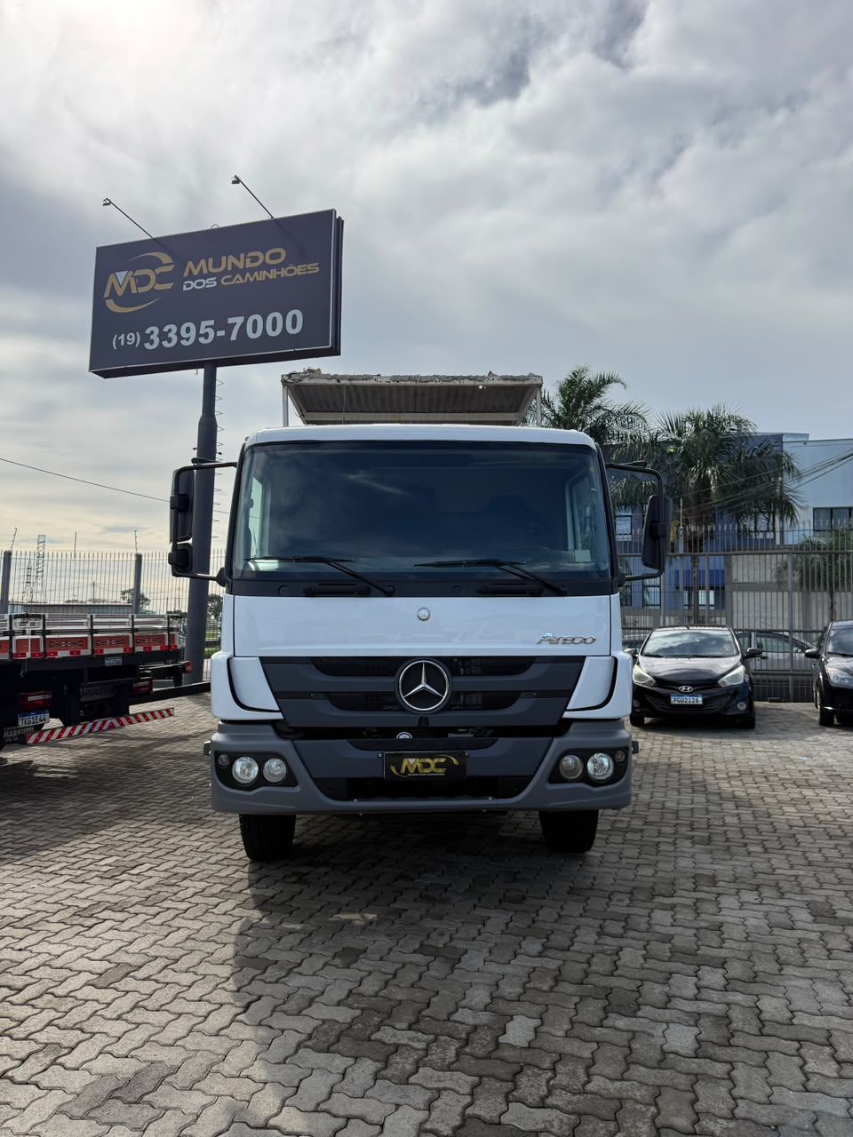 MB ATEGO 1719 4X2 2020 - COMBOIO TANQUE ABASTECEDOR — foto 2