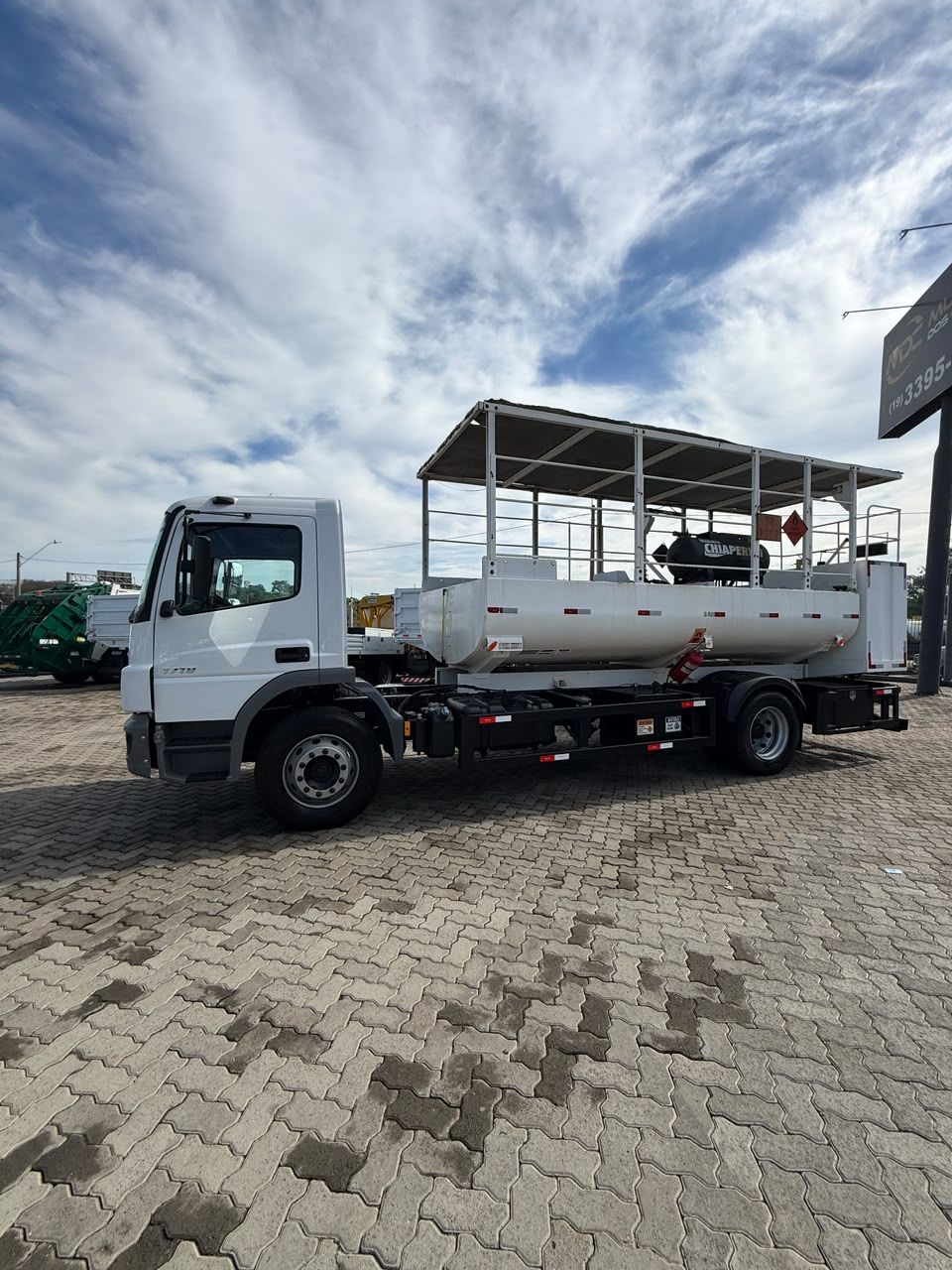 MB ATEGO 1719 4X2 2020 - COMBOIO TANQUE ABASTECEDOR — foto 5