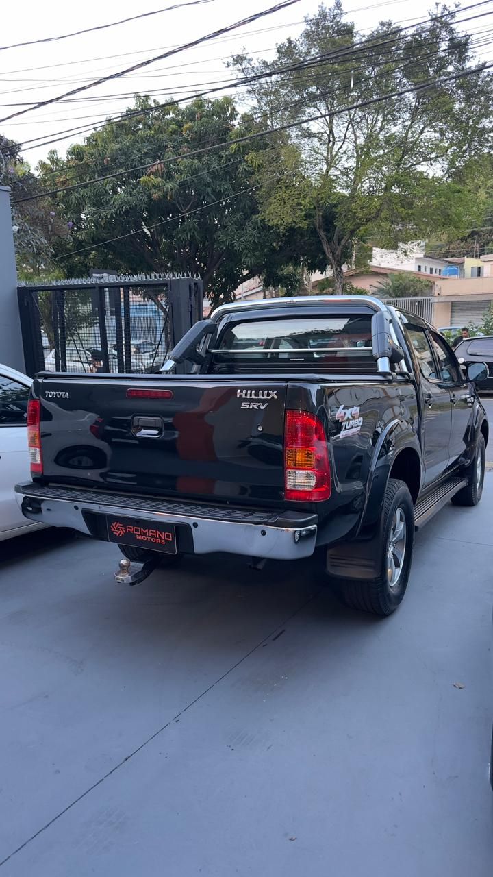 TOYOTA HILUX — foto 4