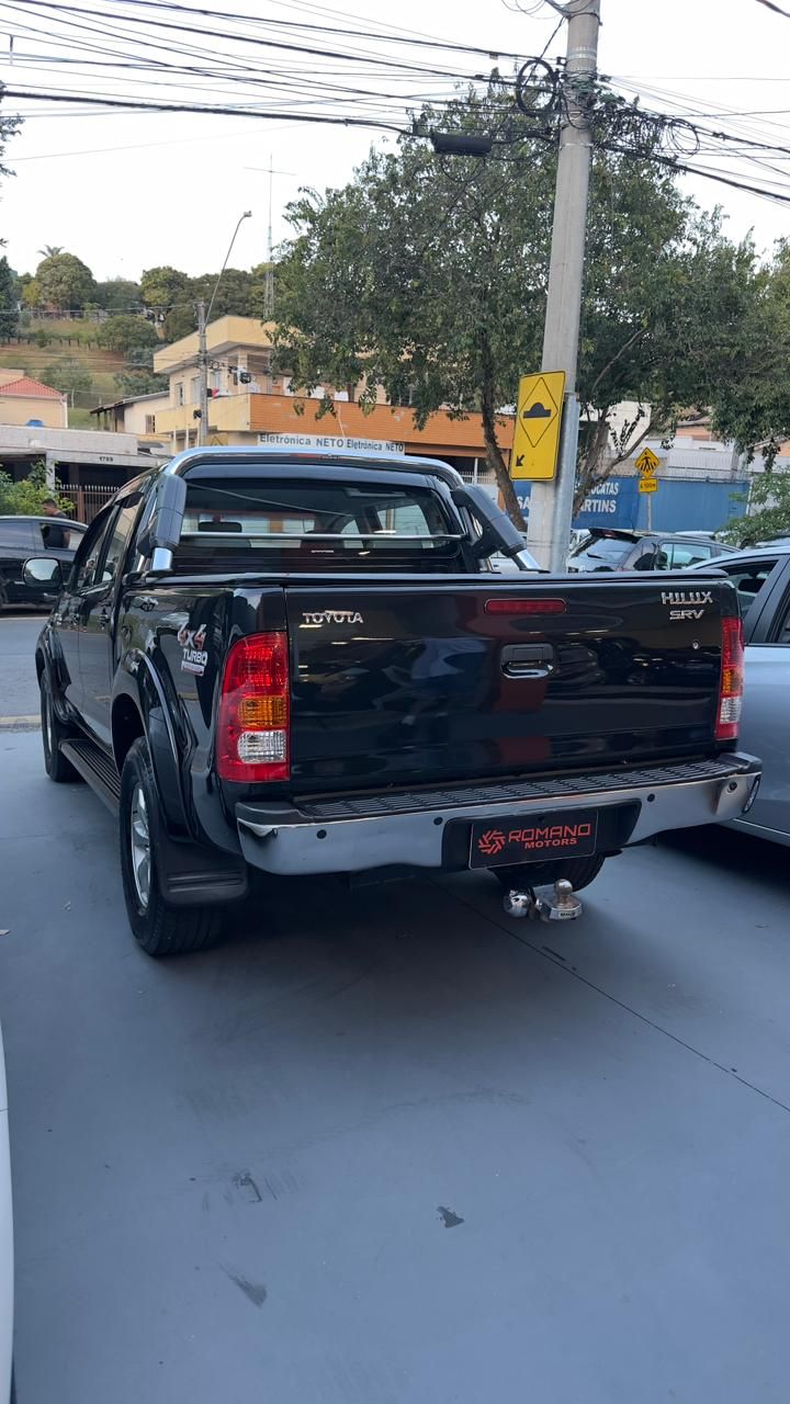 TOYOTA HILUX — foto 3