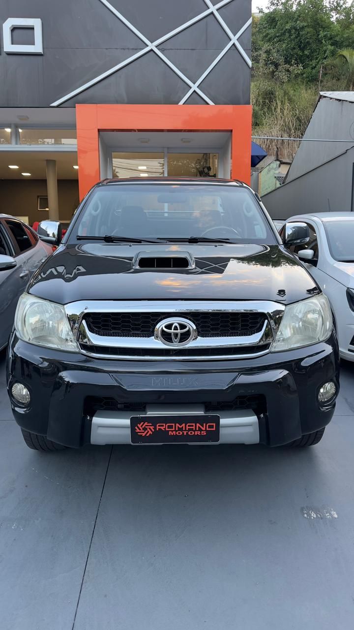 TOYOTA HILUX — foto 5