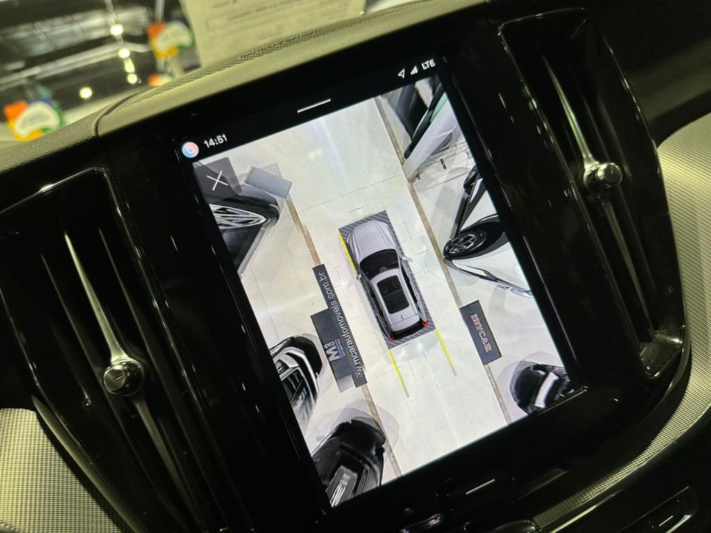 XC 60 T-8 Ultim.Dark 2.0 AWD (Híbrido) — foto 13