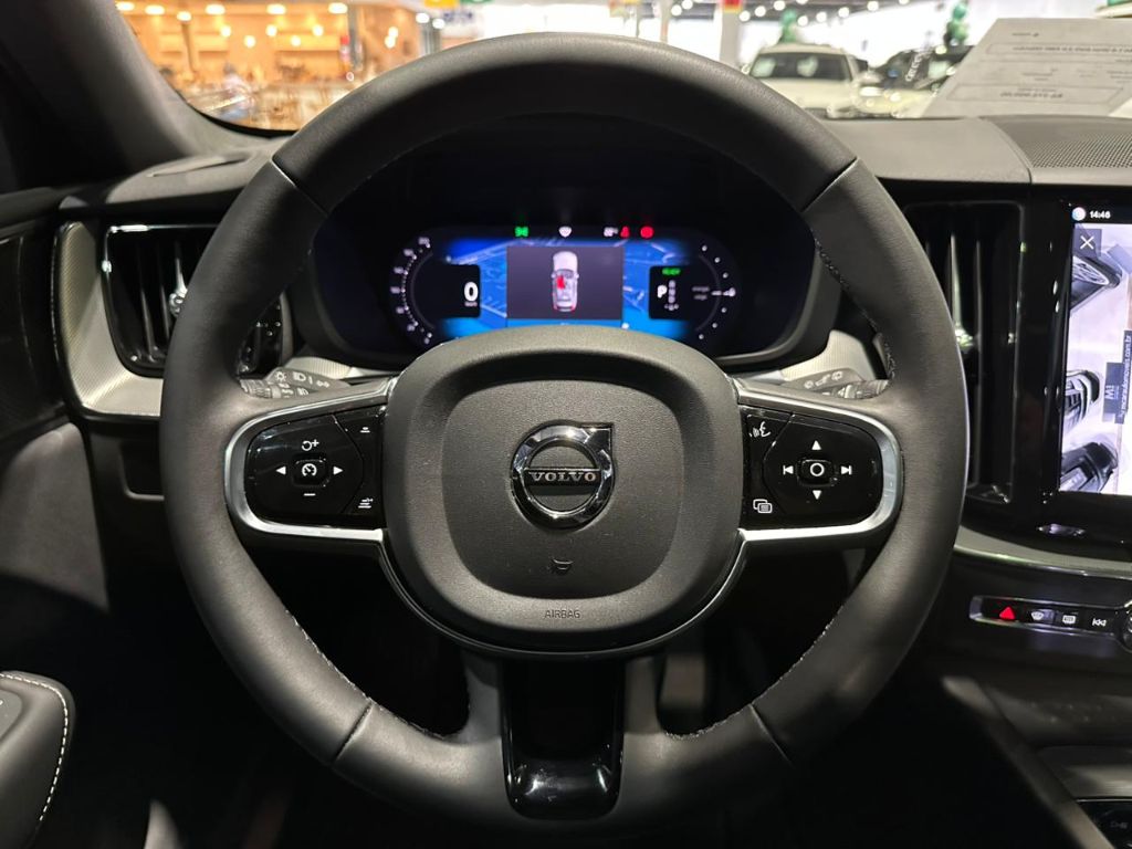 XC 60 T-8 Ultim.Dark 2.0 AWD (Híbrido) — foto 9