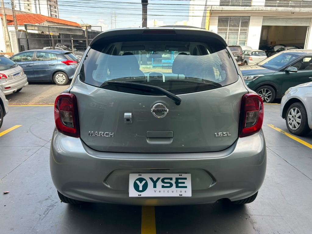 MARCH SL 1.6 16V Flex Fuel 5p — foto 4
