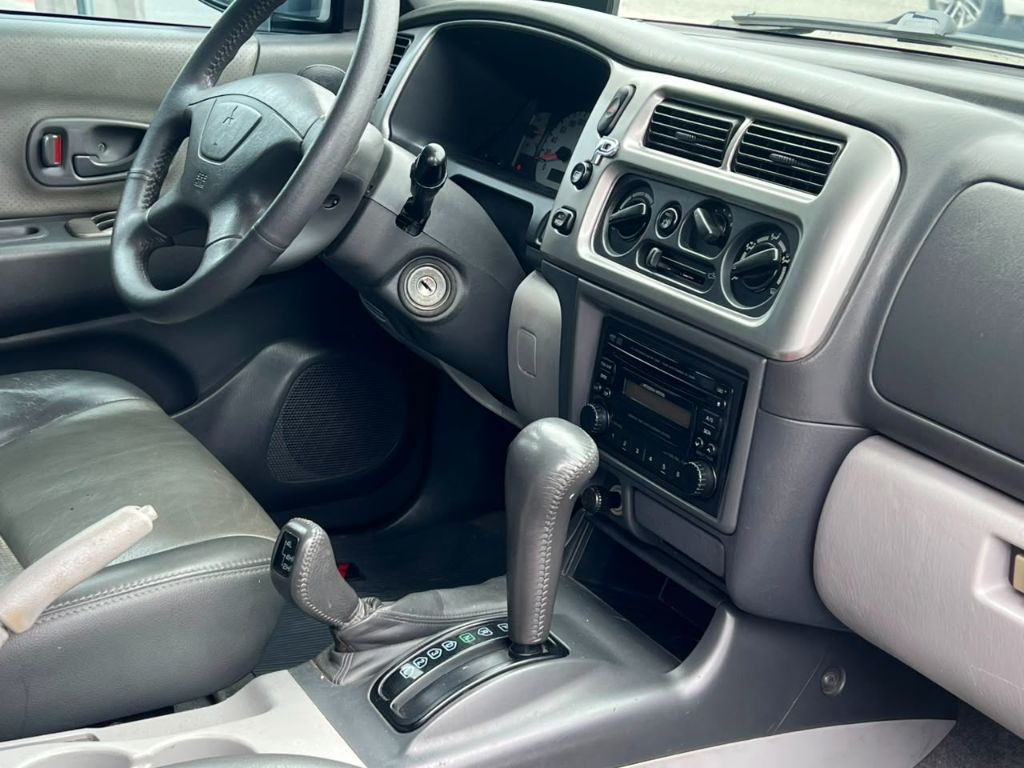 Pajero Sport SE/ HPE 2.8 4x4 Diesel Aut. — foto 6