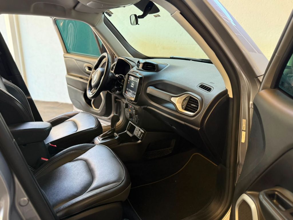 Renegade Longitude 1.8 4x2 Flex 16V Aut. — foto 7