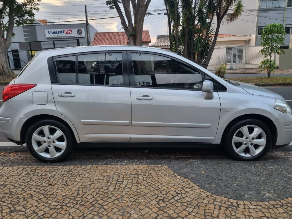 TIIDA S 1.8/1.8 Flex 16V  Mec. — foto 8