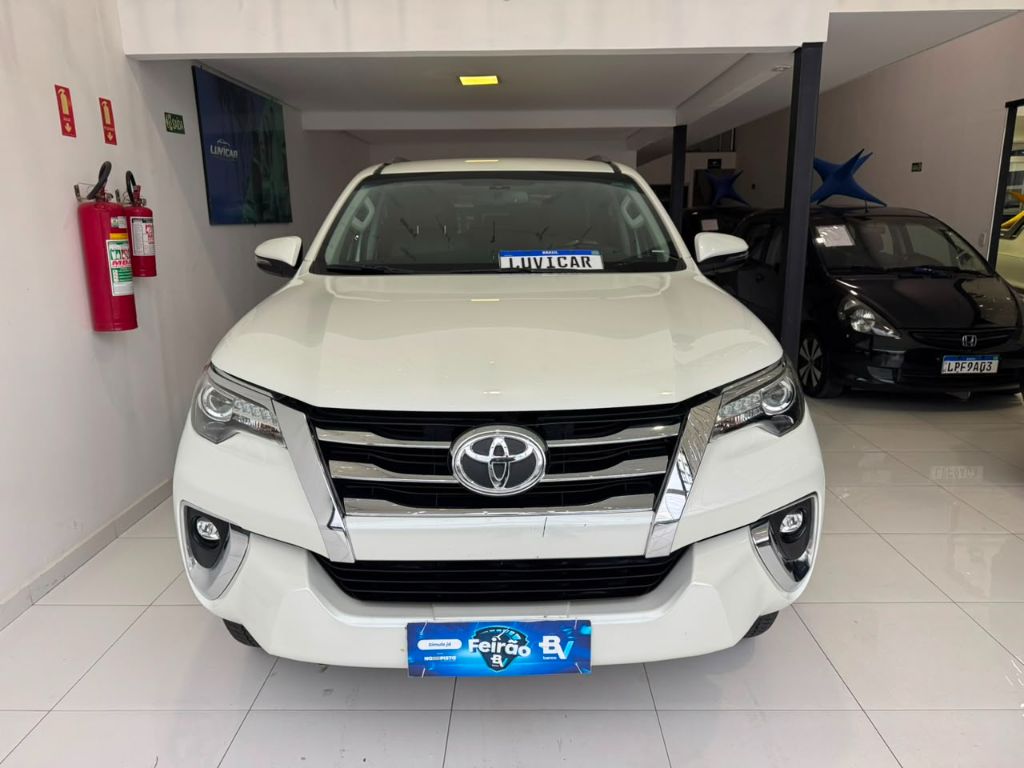 Toyota SW4 Srx 4X4 2.8 TDI 16V Dies Automático - foto 3