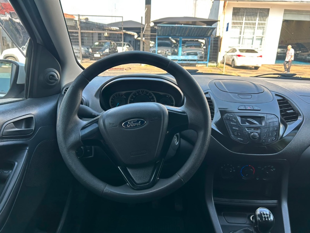 Ka+ Sedan 1.5 SE/SE PLUS 16V Flex 4p — foto 6