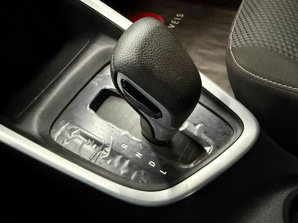 ONIX HATCH 1.0 LTZ AT — foto 13