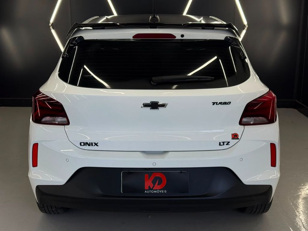 ONIX HATCH 1.0 LTZ AT — foto 4