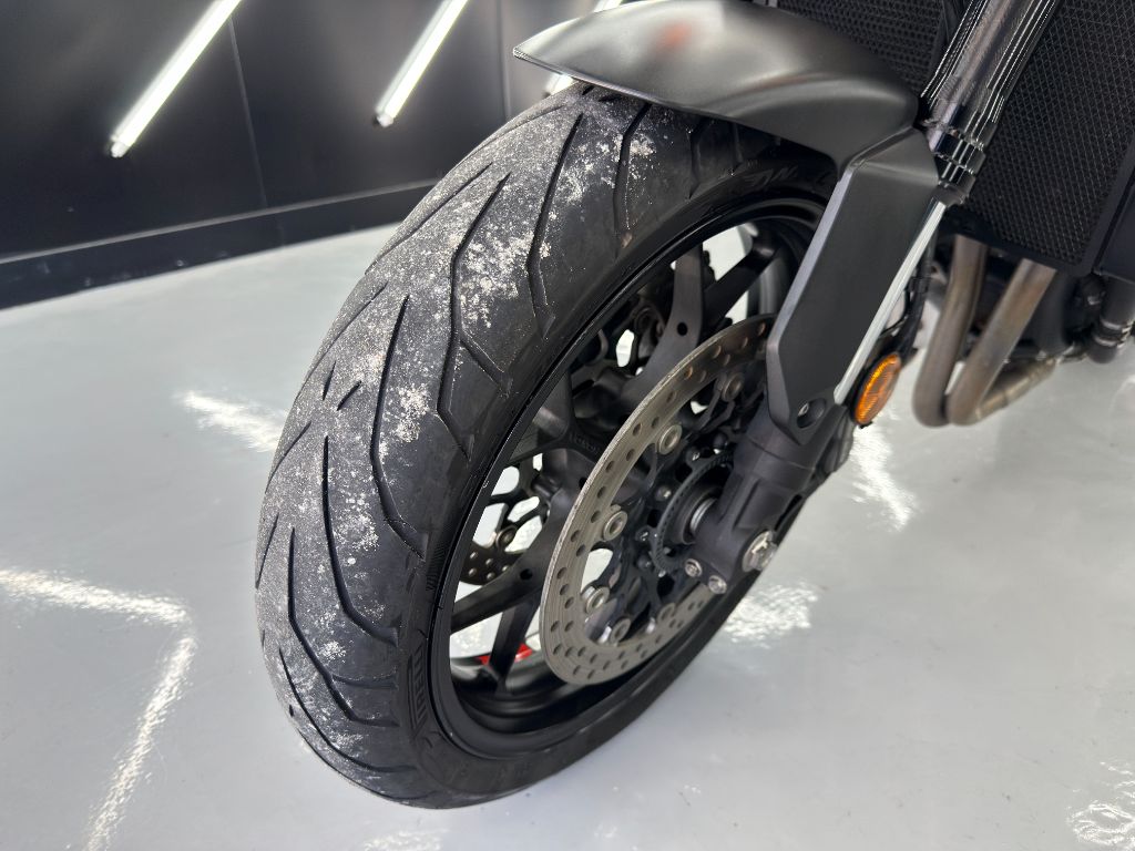 CB 1000R — foto 6