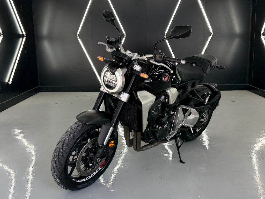 CB 1000R — foto 1