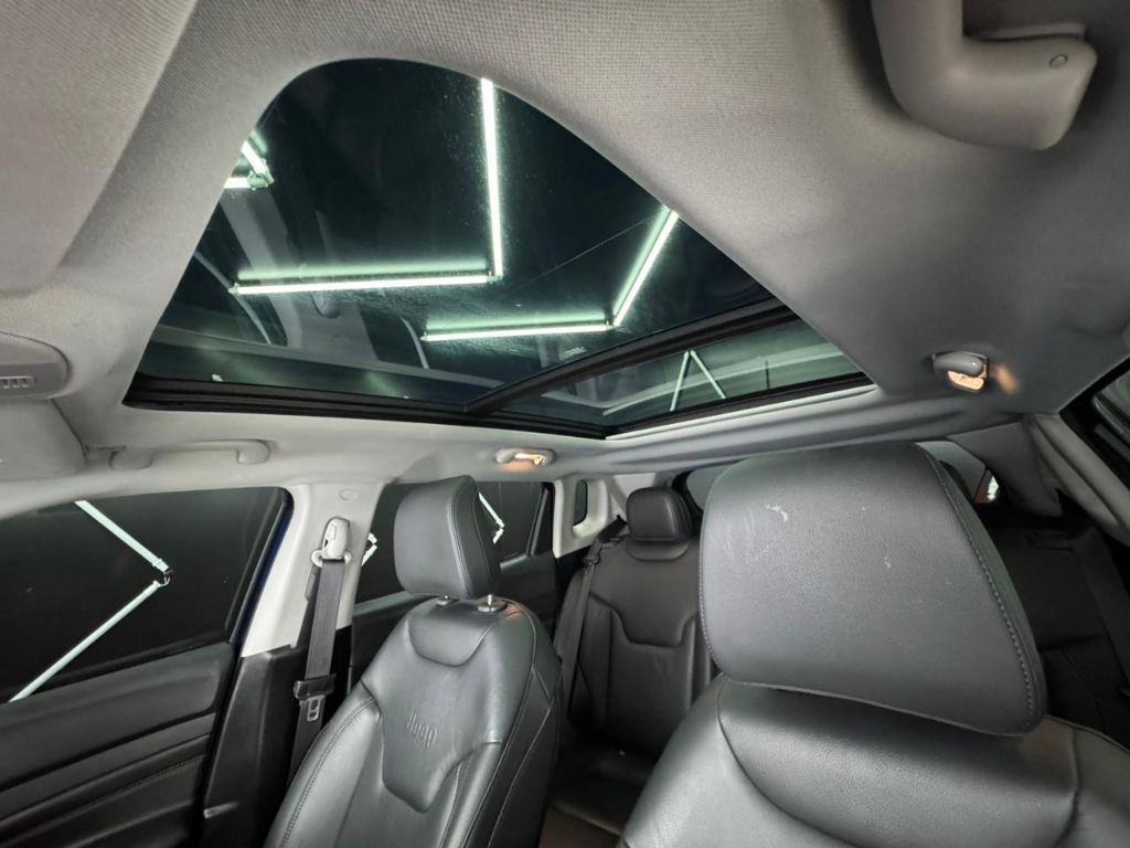 COMPASS 1.3 T270 LIMITED - C/ TETO SOLAR — foto 14