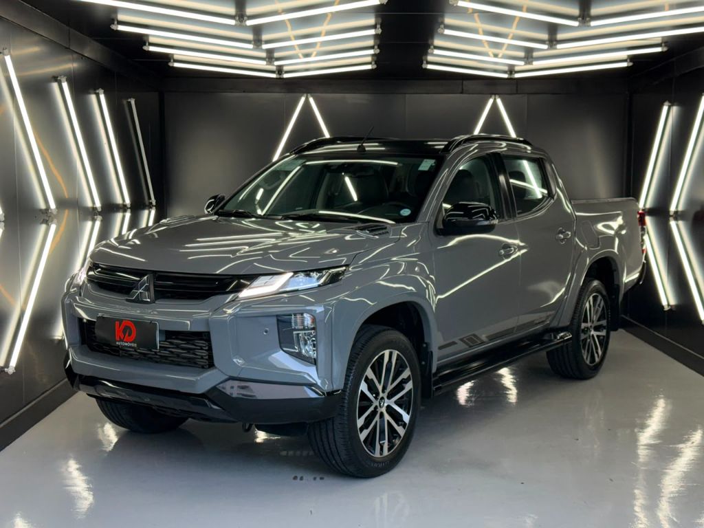 L200 TRITON 2.4 HPE-S URBAN 4X4 — foto 1