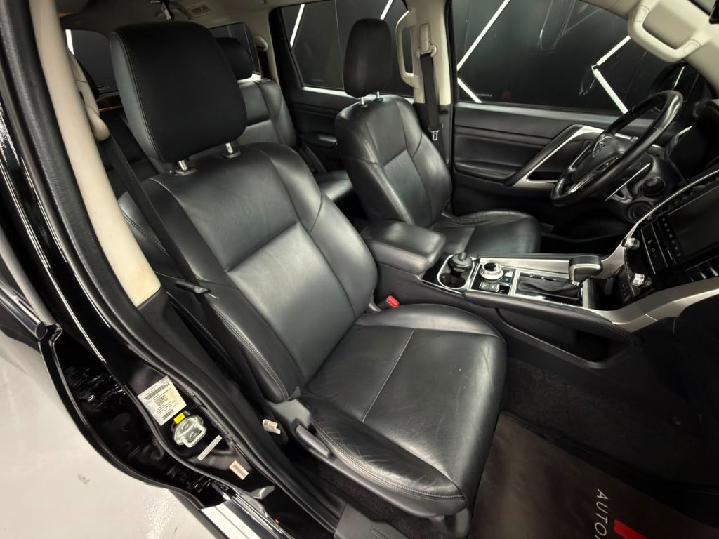 PAJERO SPORT 2.4 HPE-S 4X4 7 LUGARES — foto 14