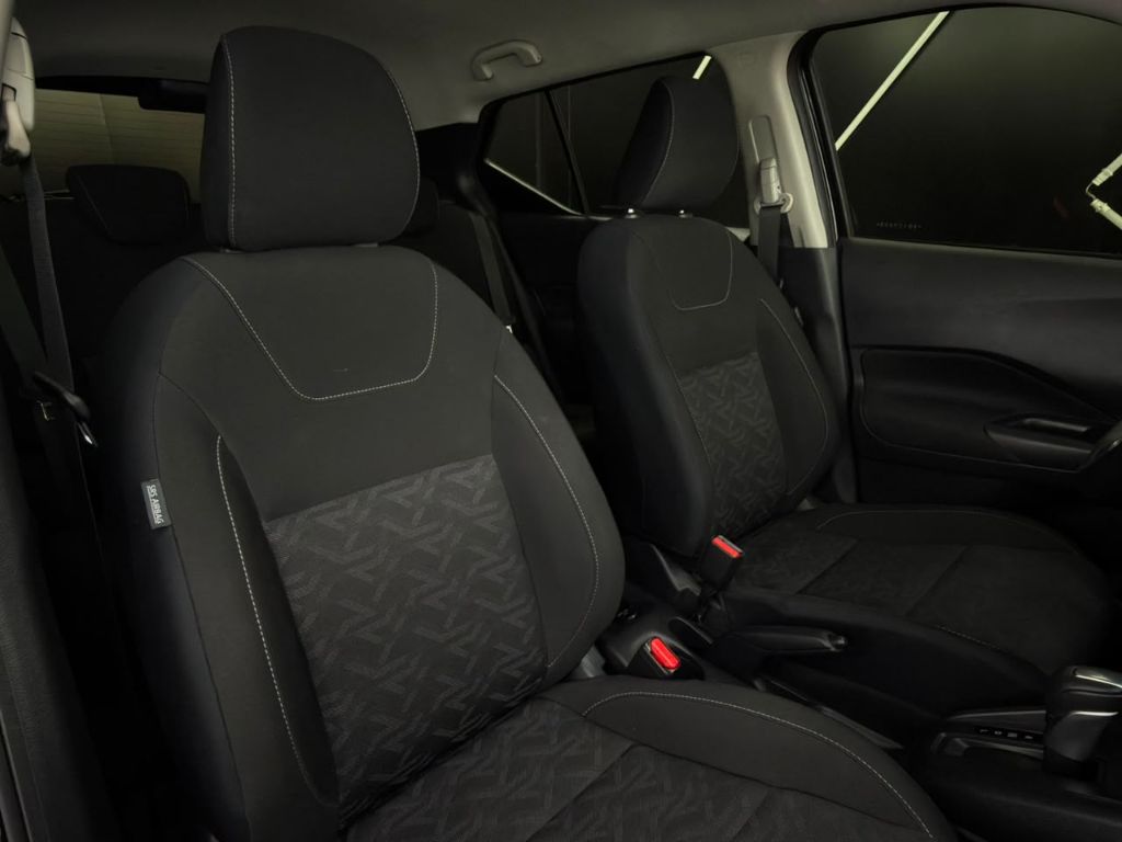 KICKS PLAY 1.6 SENSE CVT — foto 10