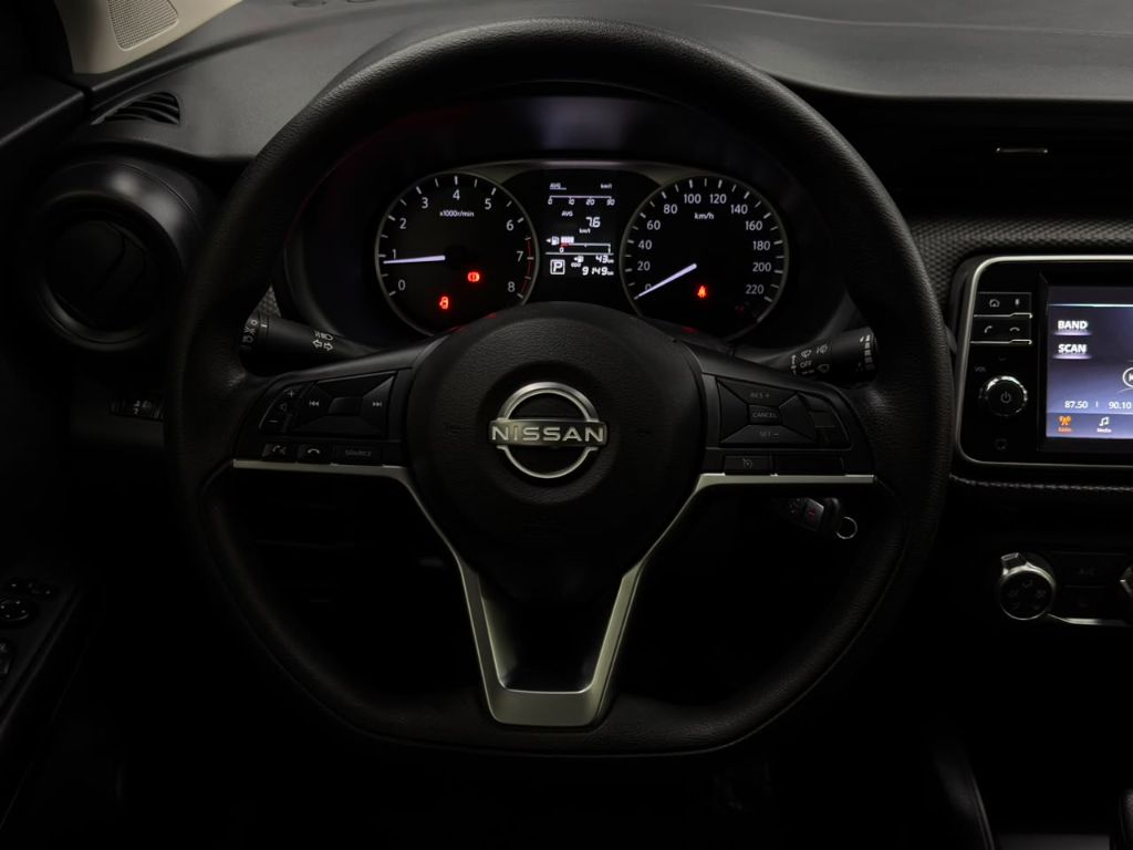 KICKS PLAY 1.6 SENSE CVT — foto 9