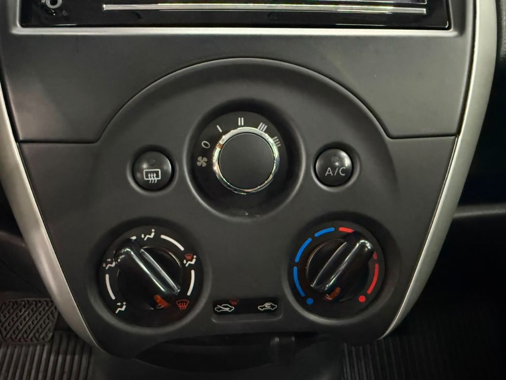 VERSA 1.6 V-DRIVE PLUS AT — foto 12