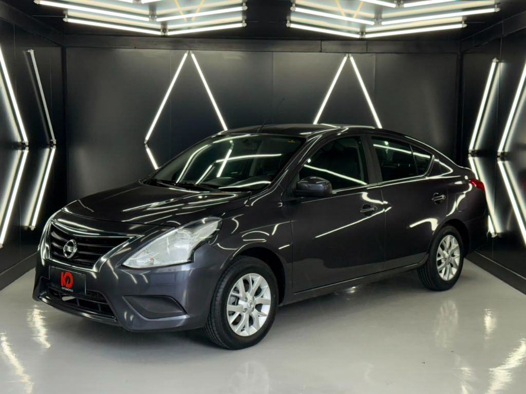 VERSA 1.6 V-DRIVE PLUS AT — foto 1