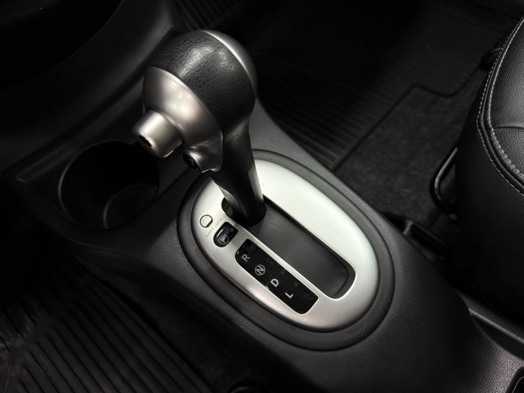 VERSA 1.6 V-DRIVE PLUS AT — foto 13