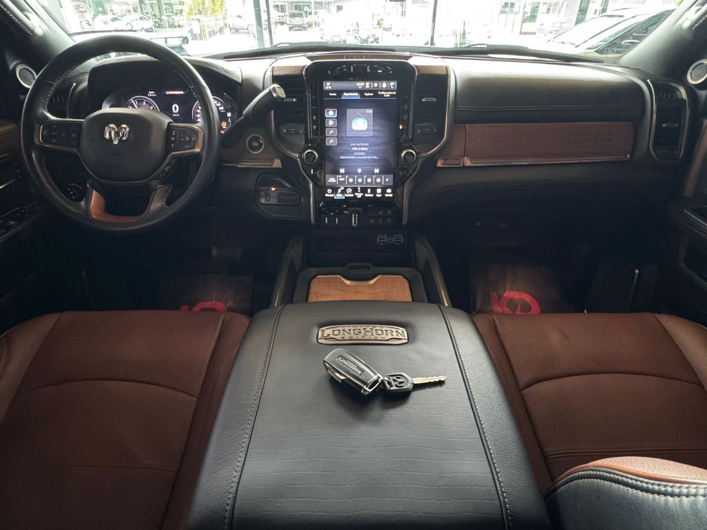 3500 6.7 LIMITED LONGHORN — foto 8