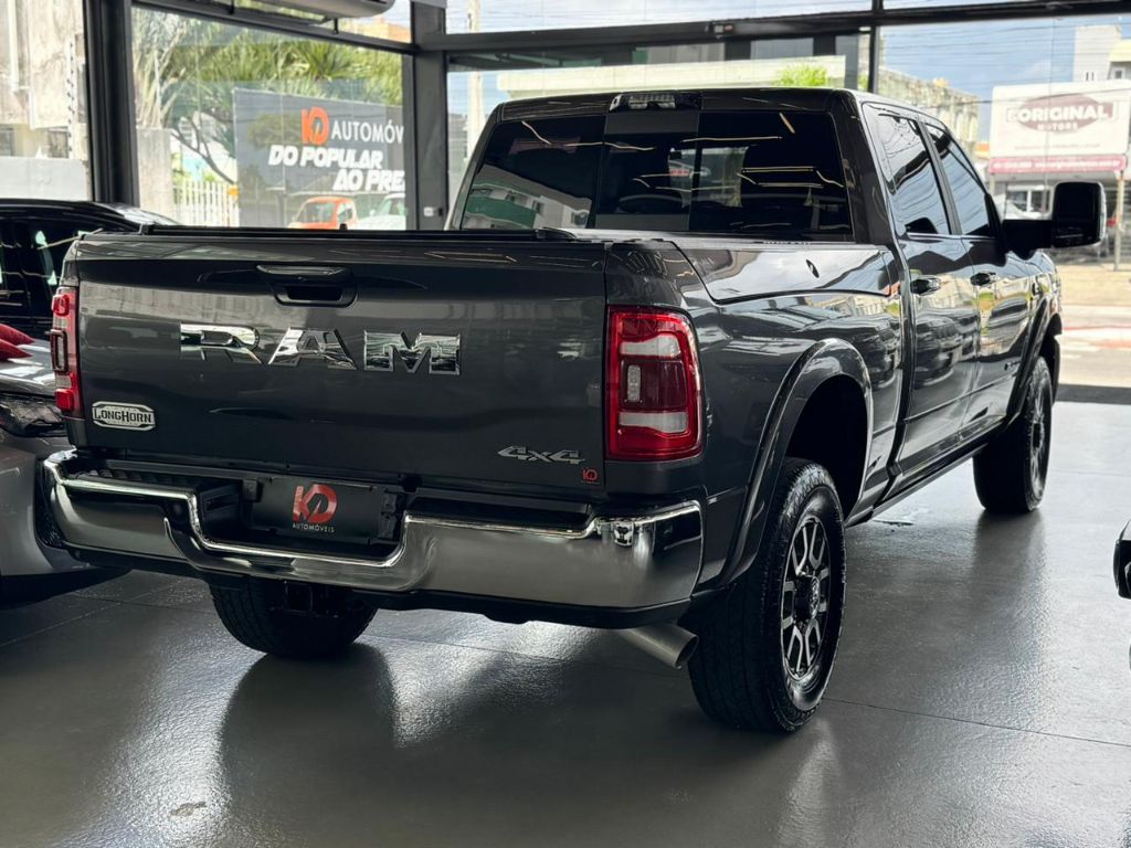 3500 6.7 LIMITED LONGHORN — foto 5