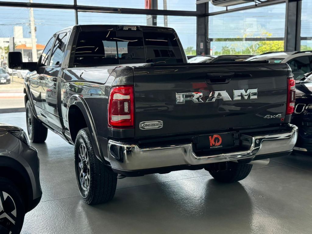 3500 6.7 LIMITED LONGHORN — foto 6