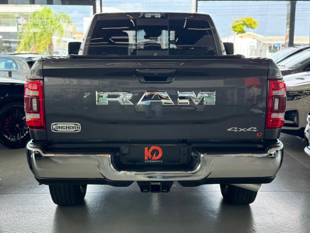 3500 6.7 LIMITED LONGHORN — foto 4