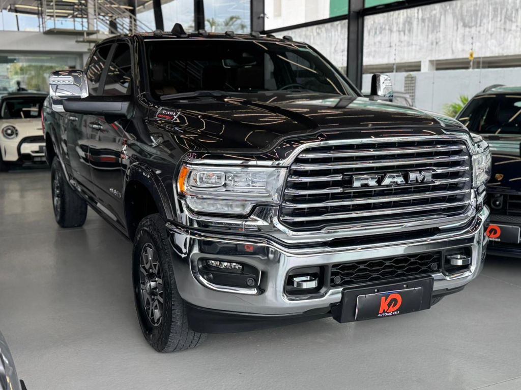 3500 6.7 LIMITED LONGHORN — foto 2