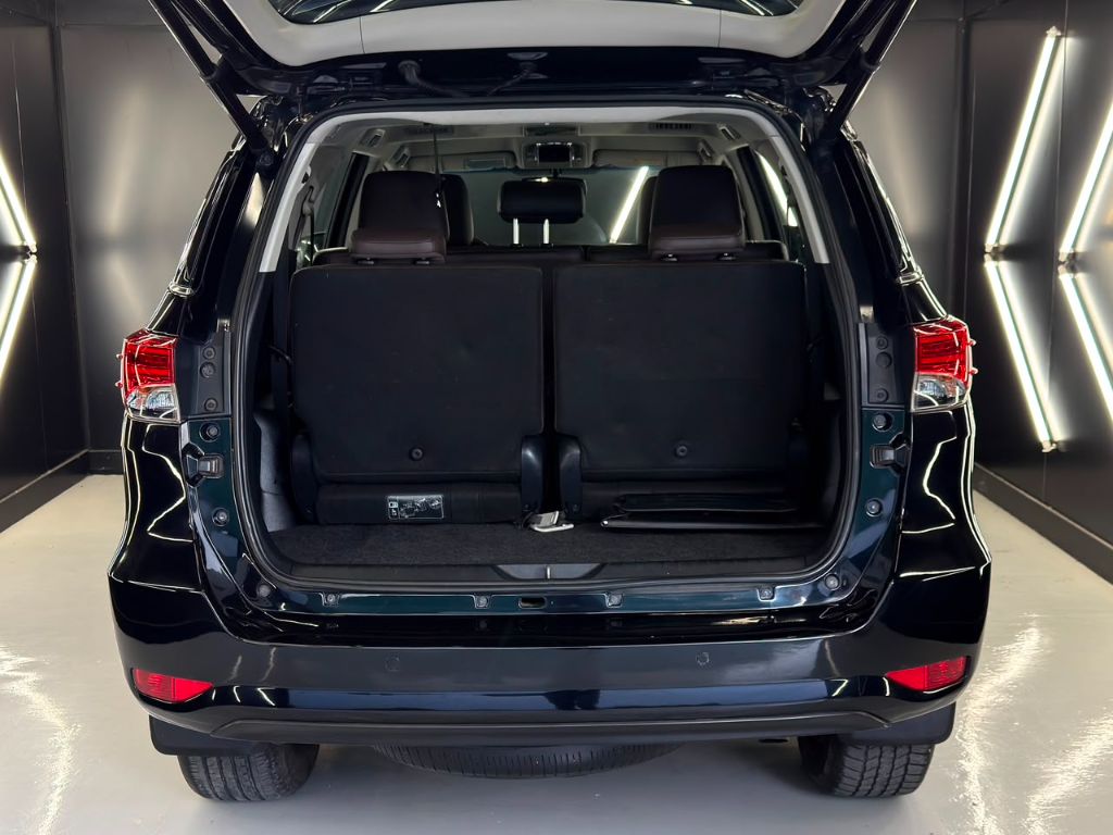 HILUX SW4 2.8 SRX 4X4 AT 7 LUGARES — foto 17