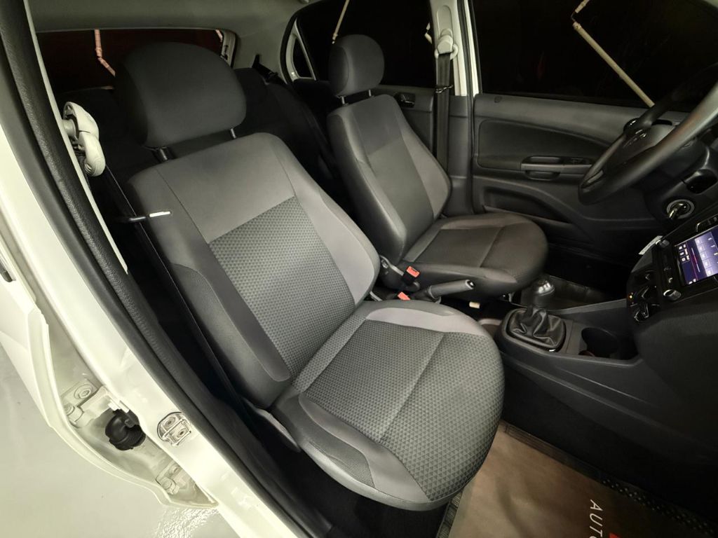 GOL 1.0 URBAN — foto 12