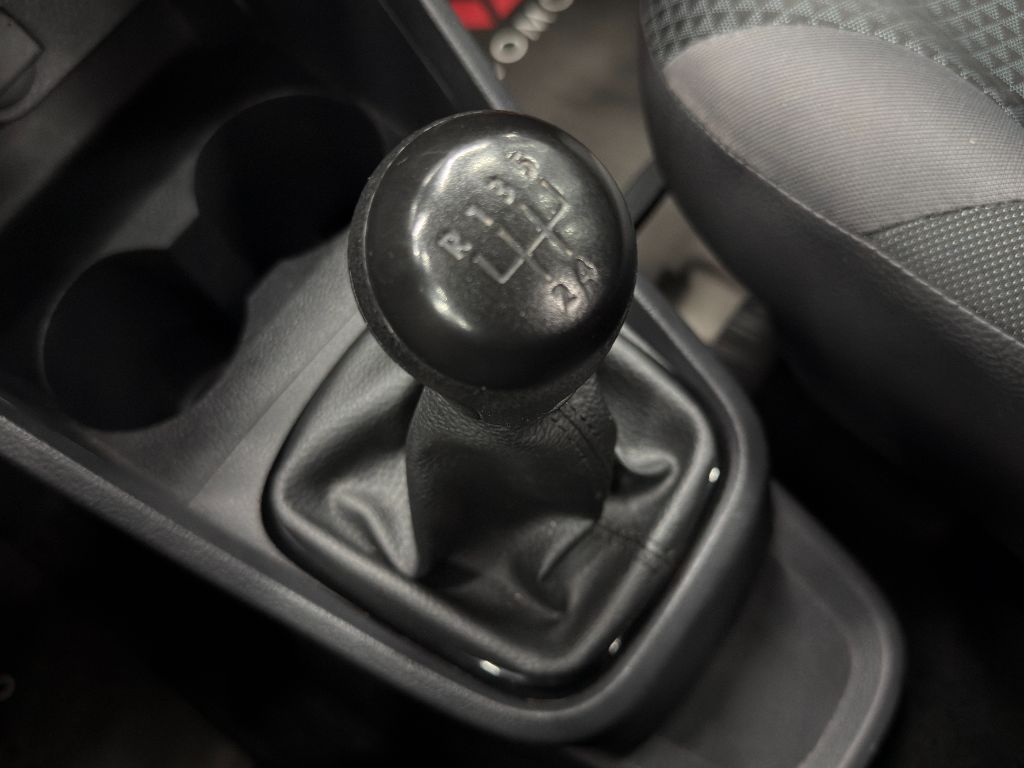 GOL 1.0 URBAN — foto 11