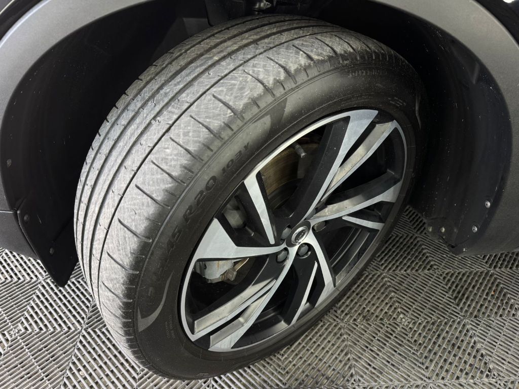 XC40 1.5 T5 R-DESIGN — foto 17