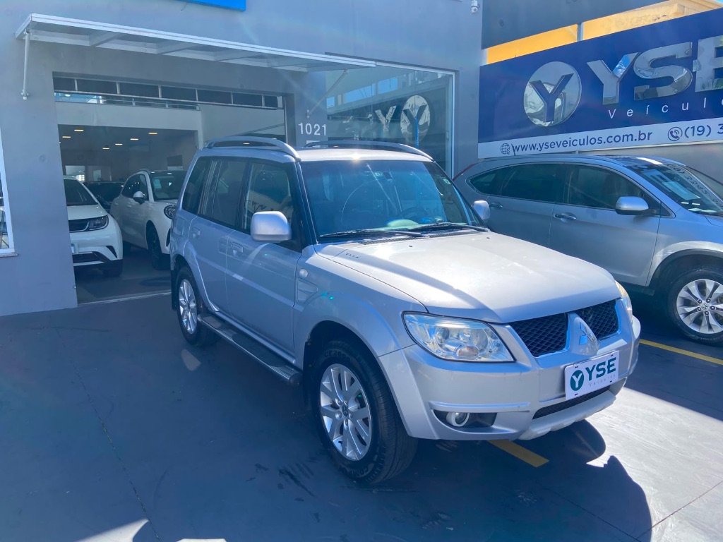 Pajero TR4 2.0/ 2.0 Flex 16V 4x4 Aut. — foto 1
