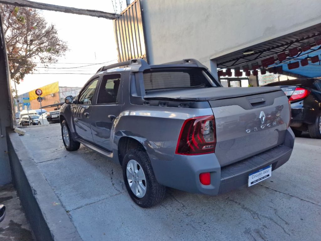 Renault OROCH Expression 1.6 Flex  — foto 14
