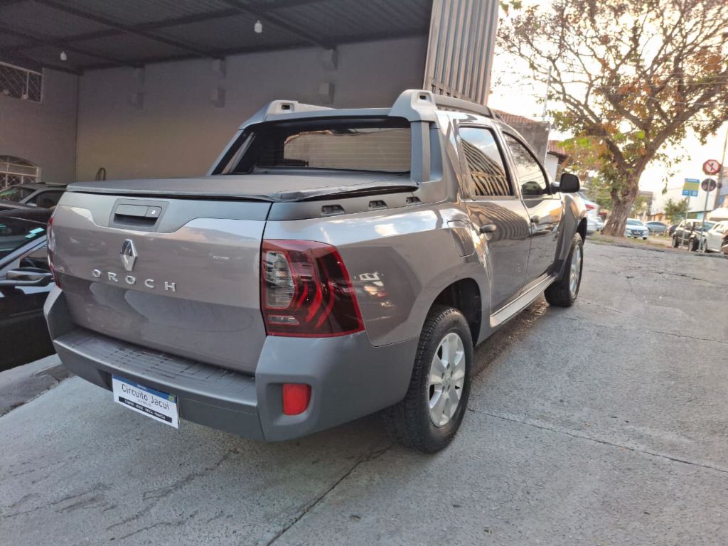 Renault OROCH Expression 1.6 Flex  — foto 6