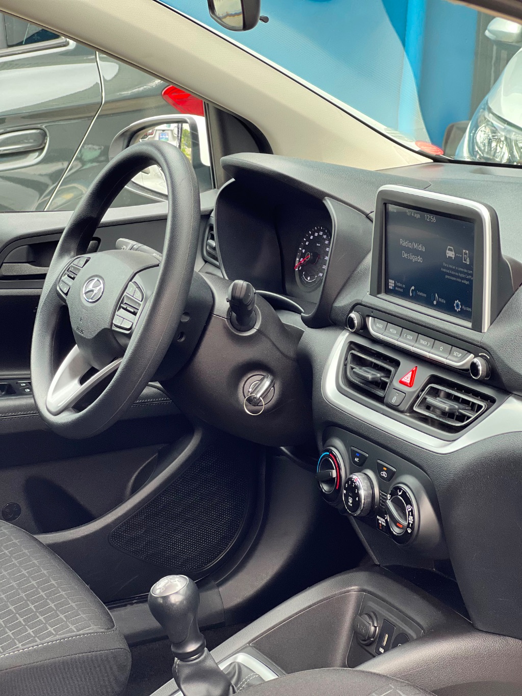 HB20 Comfort Plus 1.0 Flex 12V Mec. — foto 16